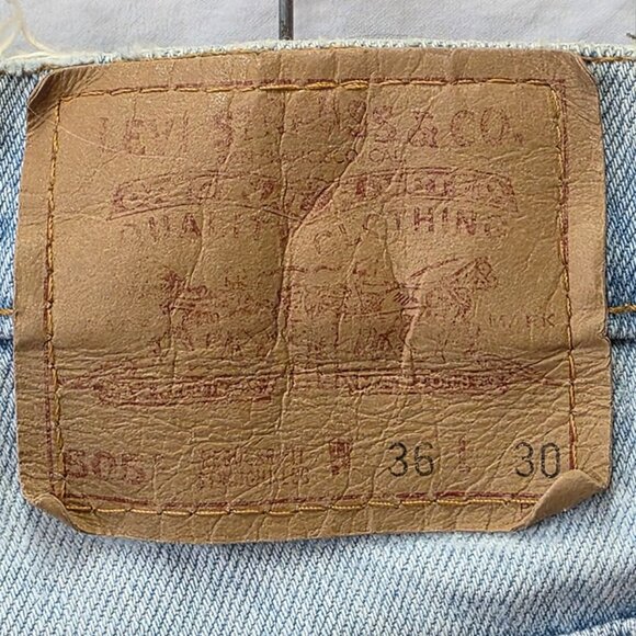 Vintage Levis 505 Denim Shorts 36 USA Made - Picture 5 of 5